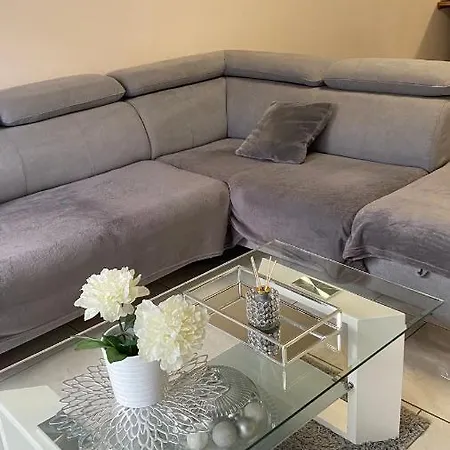 Chez Sabine Et Pascal メイジュー